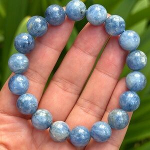 11.5mm stretchable blue‎ kyanite bracelet 0418